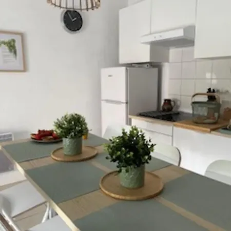 Charming With 2 Balconies Apartment *