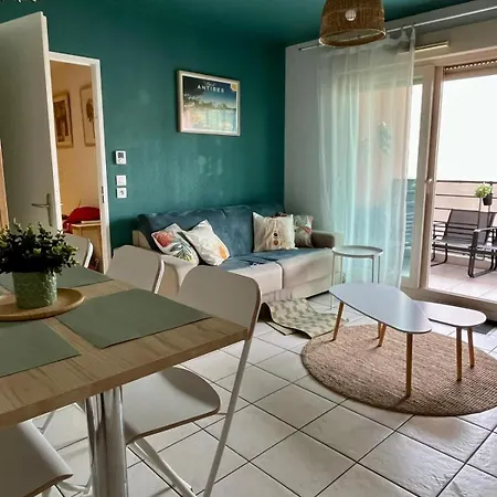 Charming With 2 Balconies * Antibes