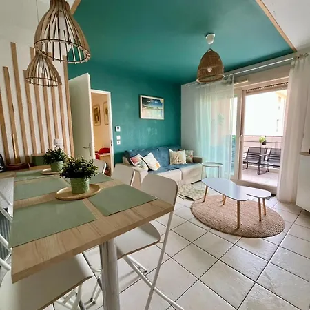 Charming With 2 Balconies Appartement *