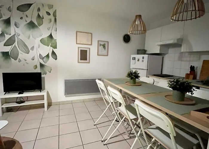 Charming With 2 Balconies * Antibes